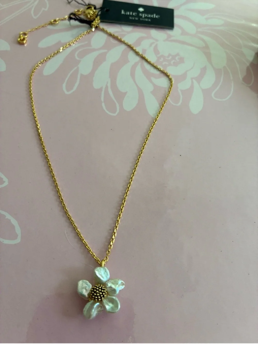 kate spade Gold Chain Necklace with White Flower Pendant
